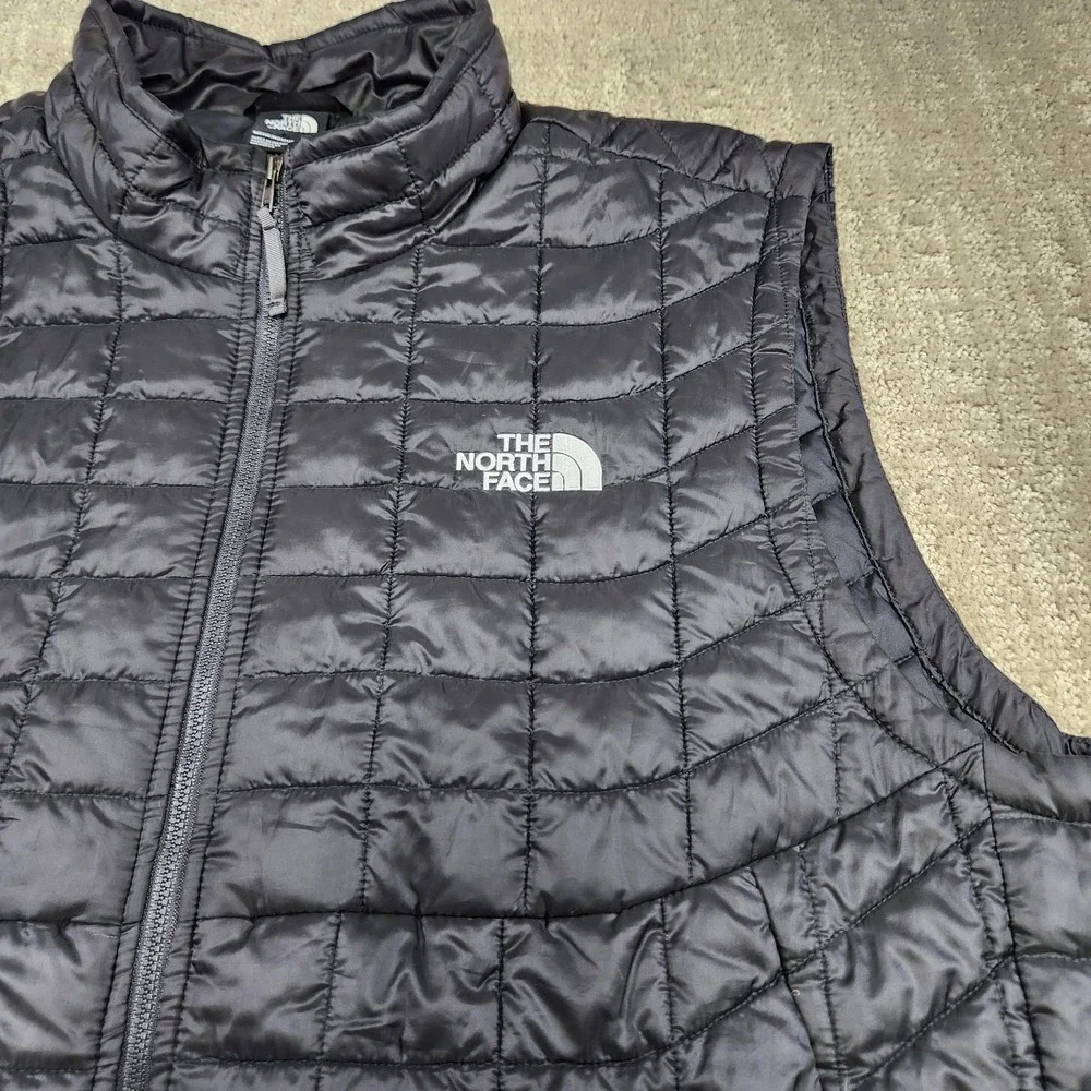 The North Face Puffer Vest Men XL Thermoball Primaloft Black Full Zip